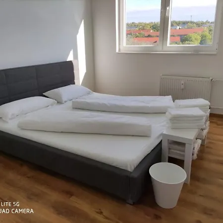 L8 Street Monteurwohnung - Gagarinstrasse 123