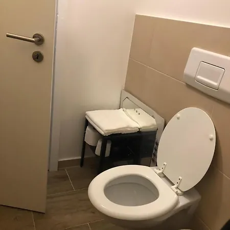 L8 Street Monteurwohnung - Gagarinstrasse 123
